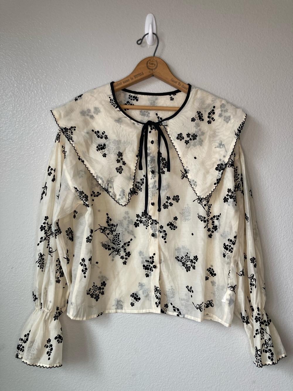 Sheer Flocked Big Peter Pan collar Ballon bell sleeves tie front blouse Top sz L
